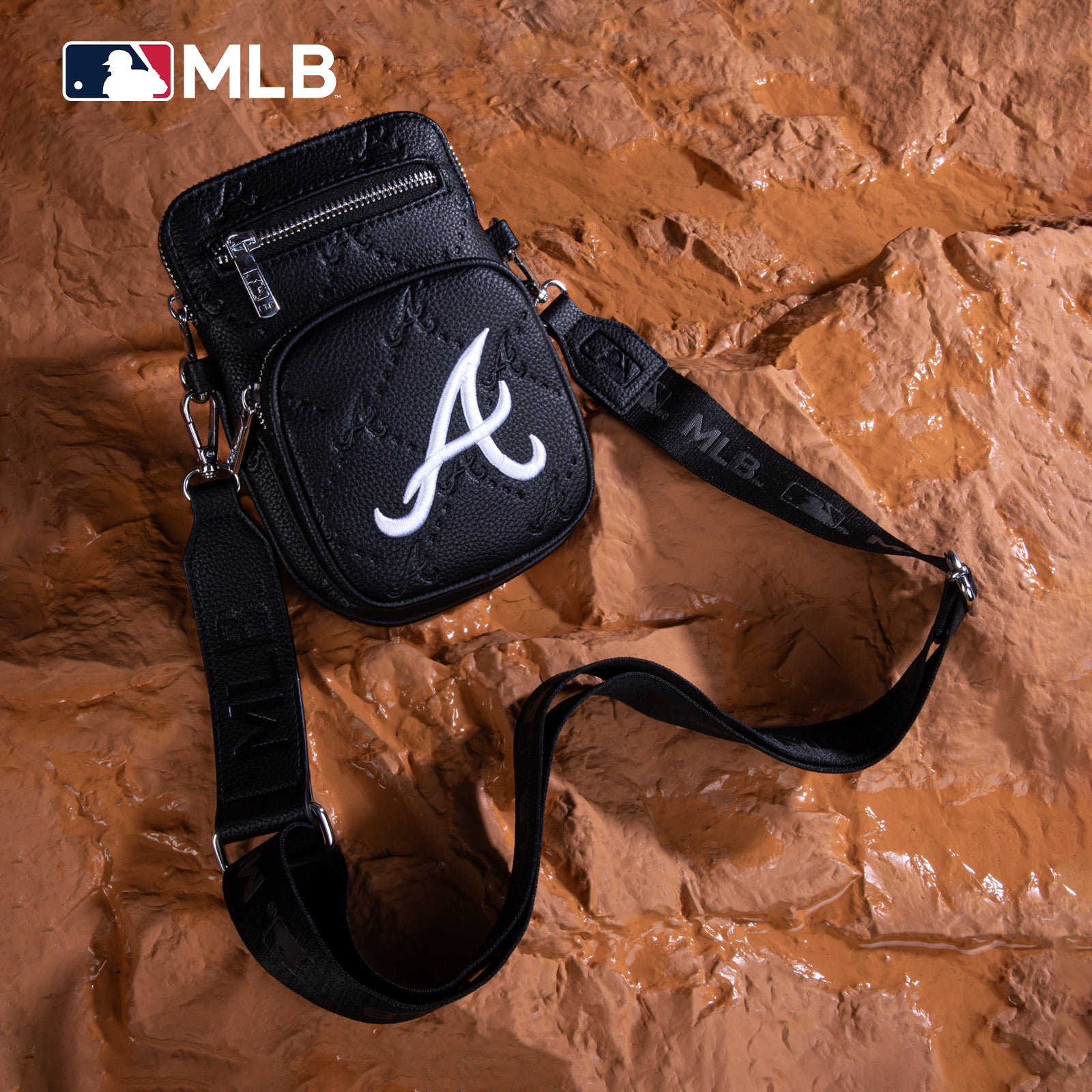 MLB Atlanta Braves Mini Crossbody Purse