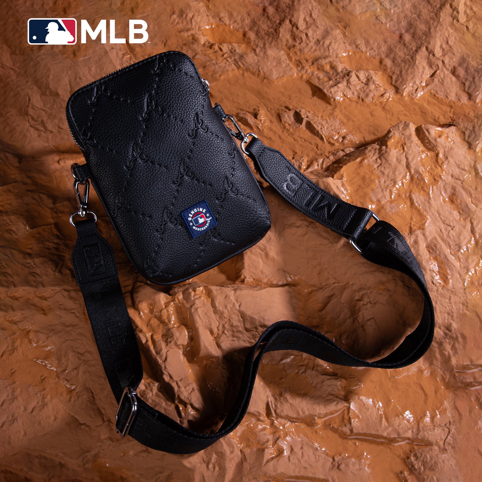 MLB Atlanta Braves Mini Crossbody Purse