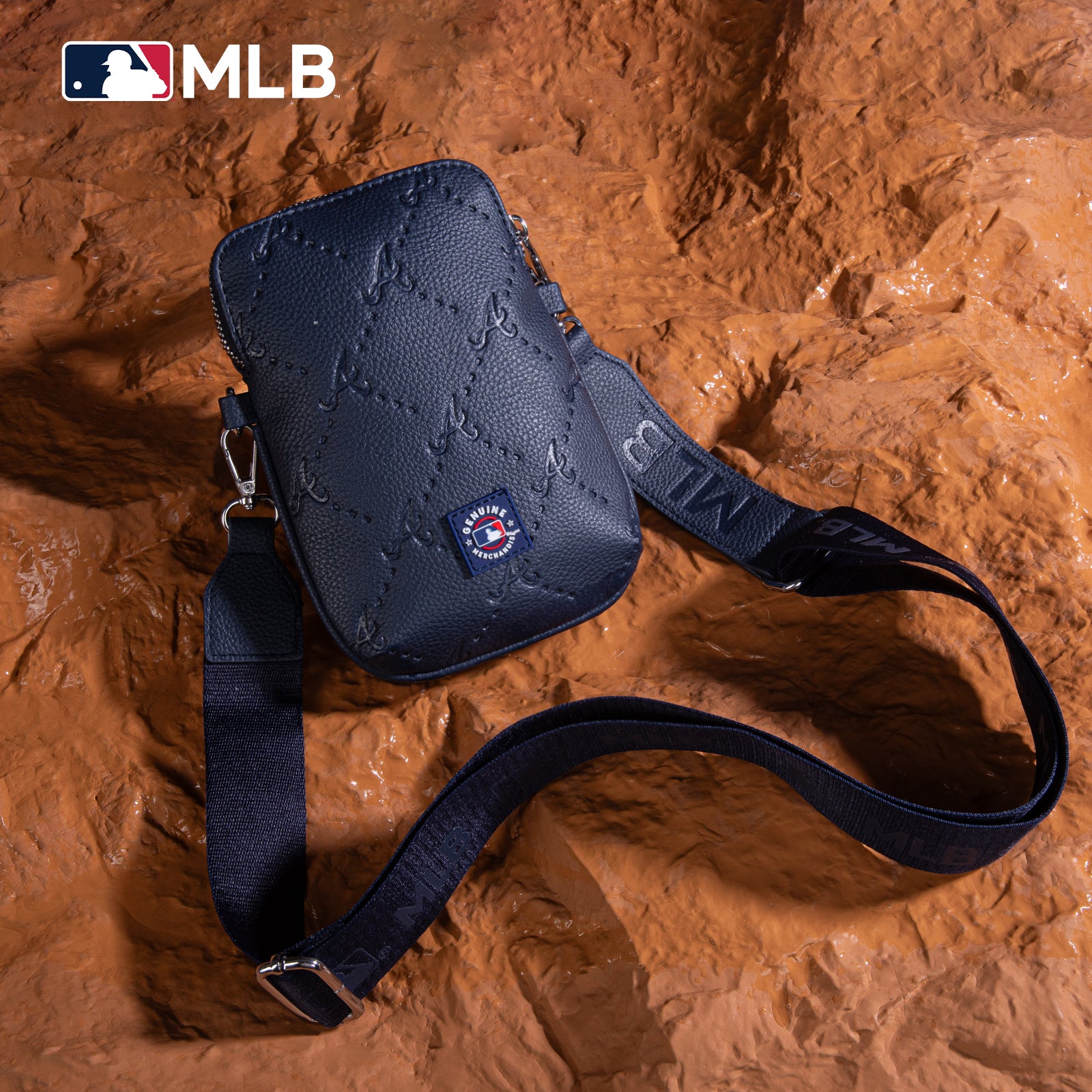 MLB Atlanta Braves Mini Crossbody Purse