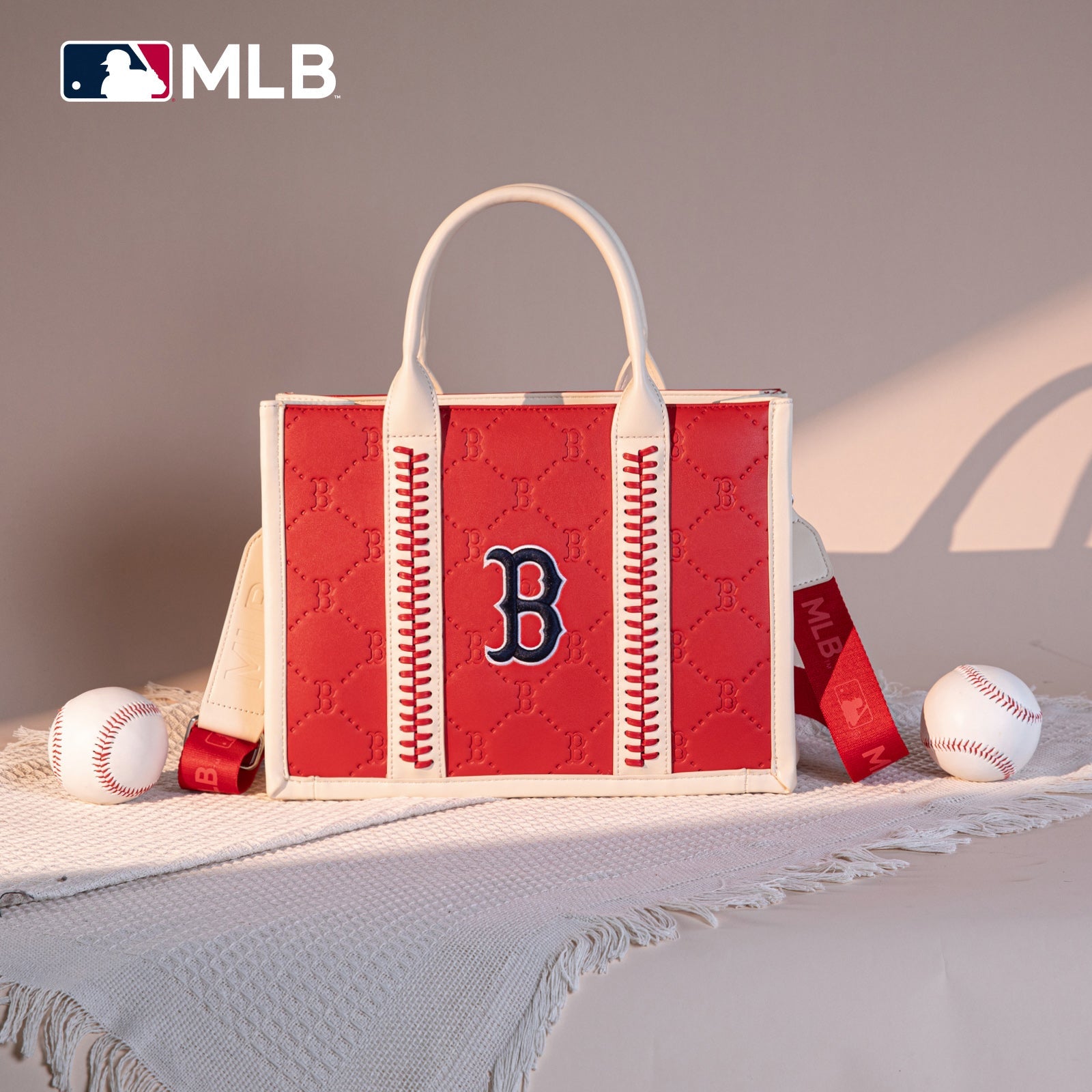 MLB Boston Red Sox Team Whipstitch Tote/Crossbody