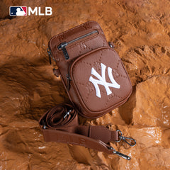 MLB New York Yankees Mini Crossbody Purse