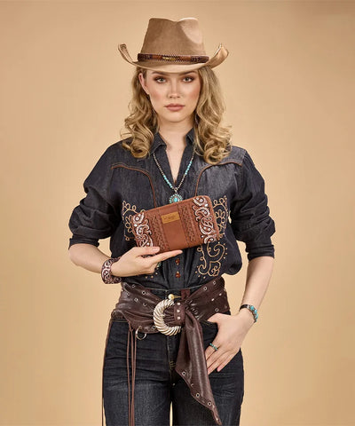 Wrangler western paisley wristlet in BR