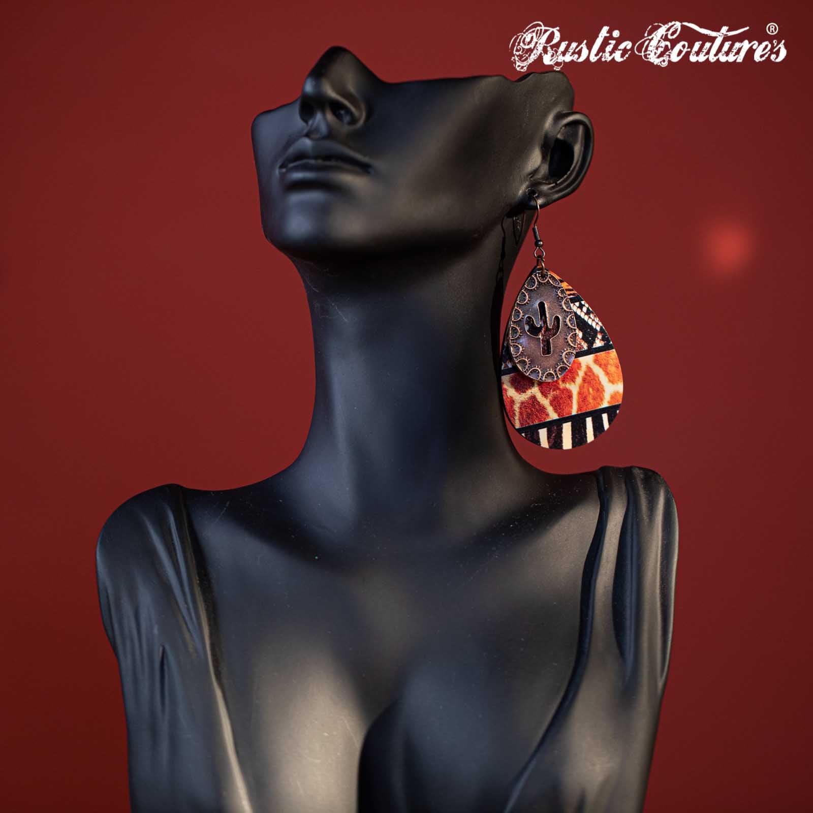 Rustic Couture's Cacus Hollow Out with Wooden Teardrop Shape Earring