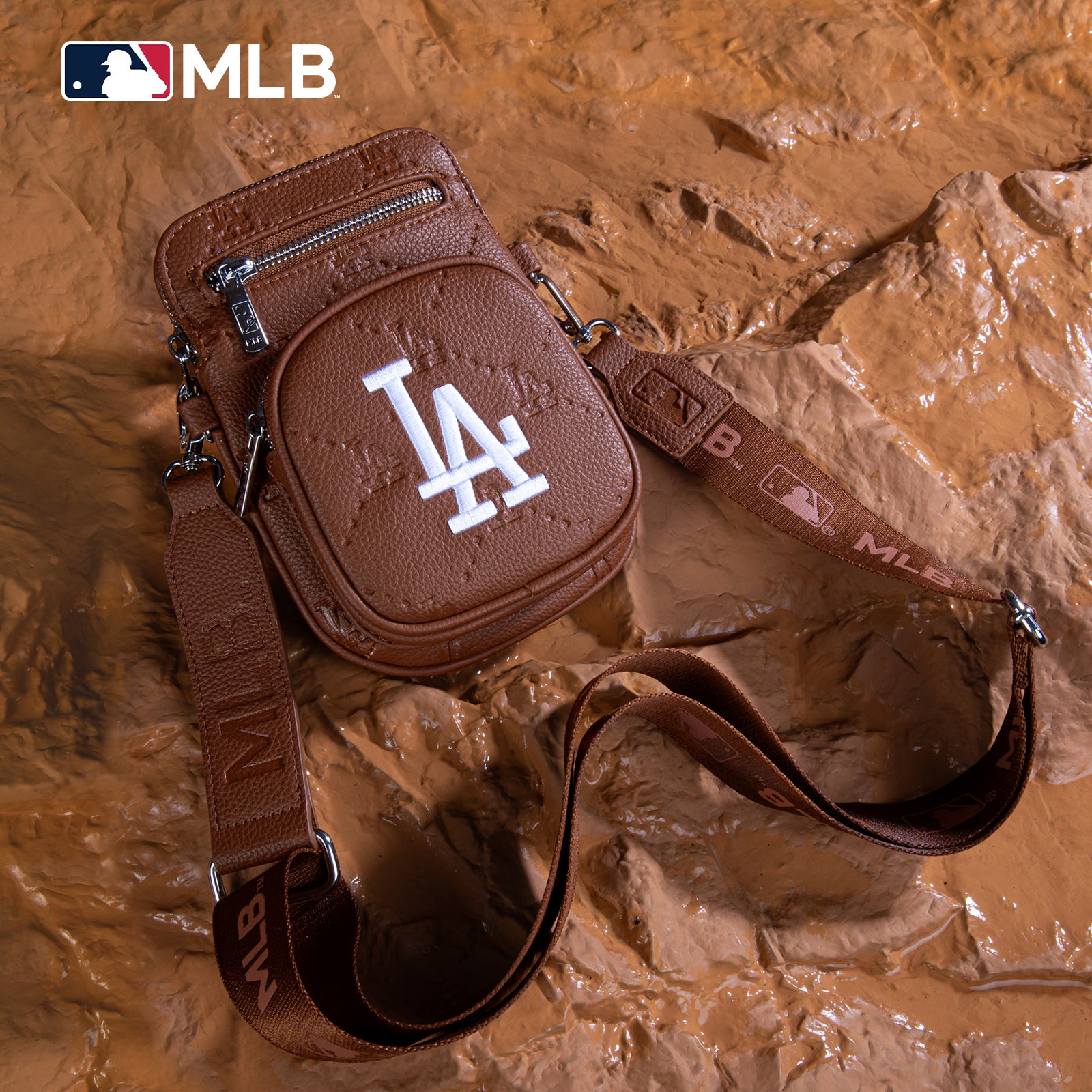 MLB Los Angeles Dodgers Mini Crossbody Purse