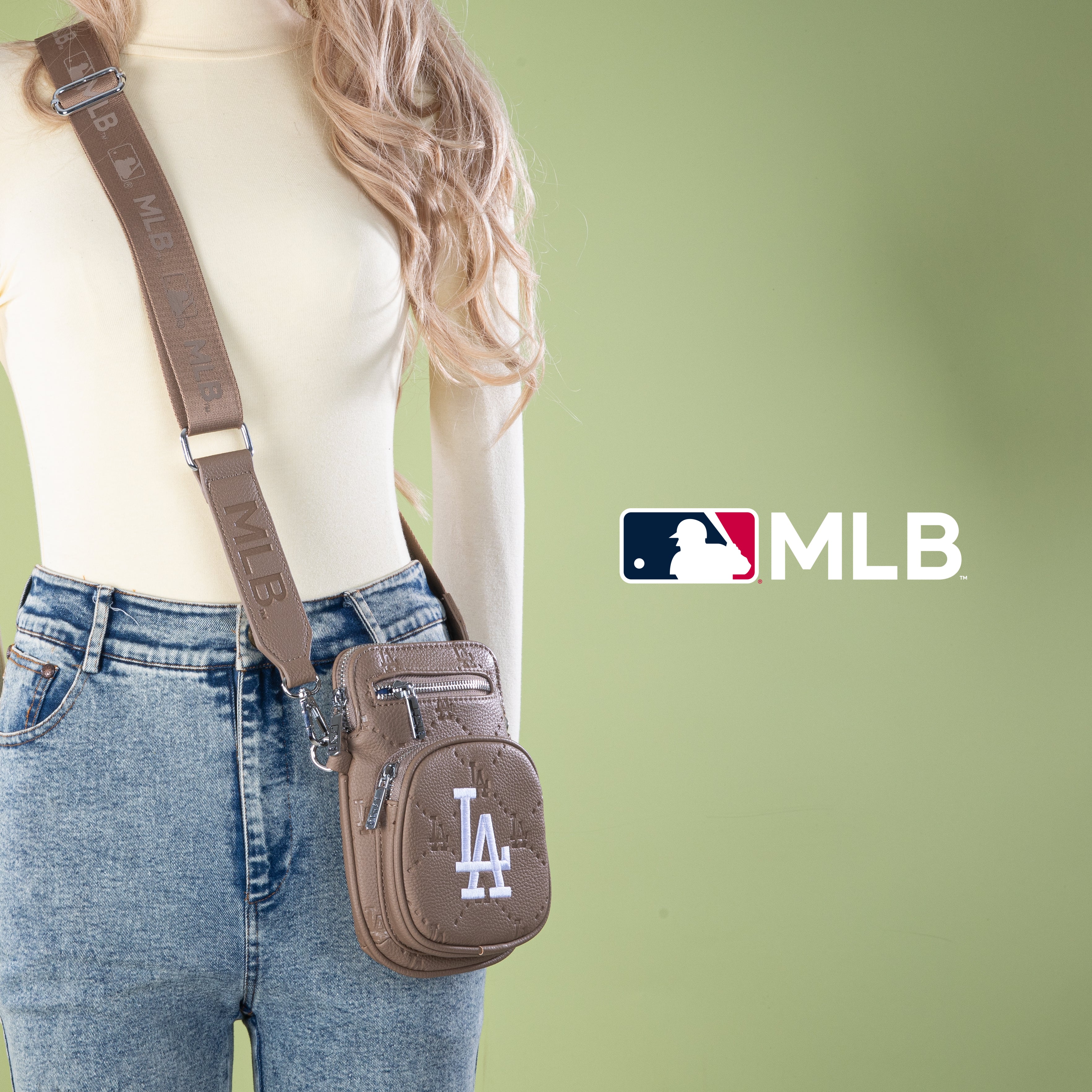 MLB Los Angeles Dodgers Mini Crossbody Purse