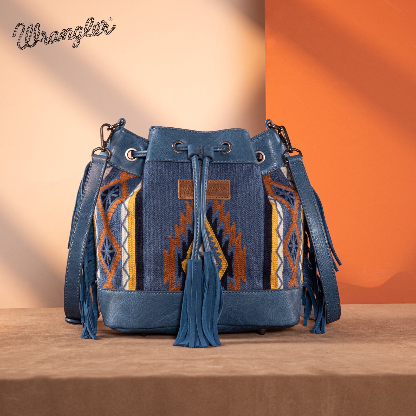 Wrangler Aztec Knitted Bucket Bag Set