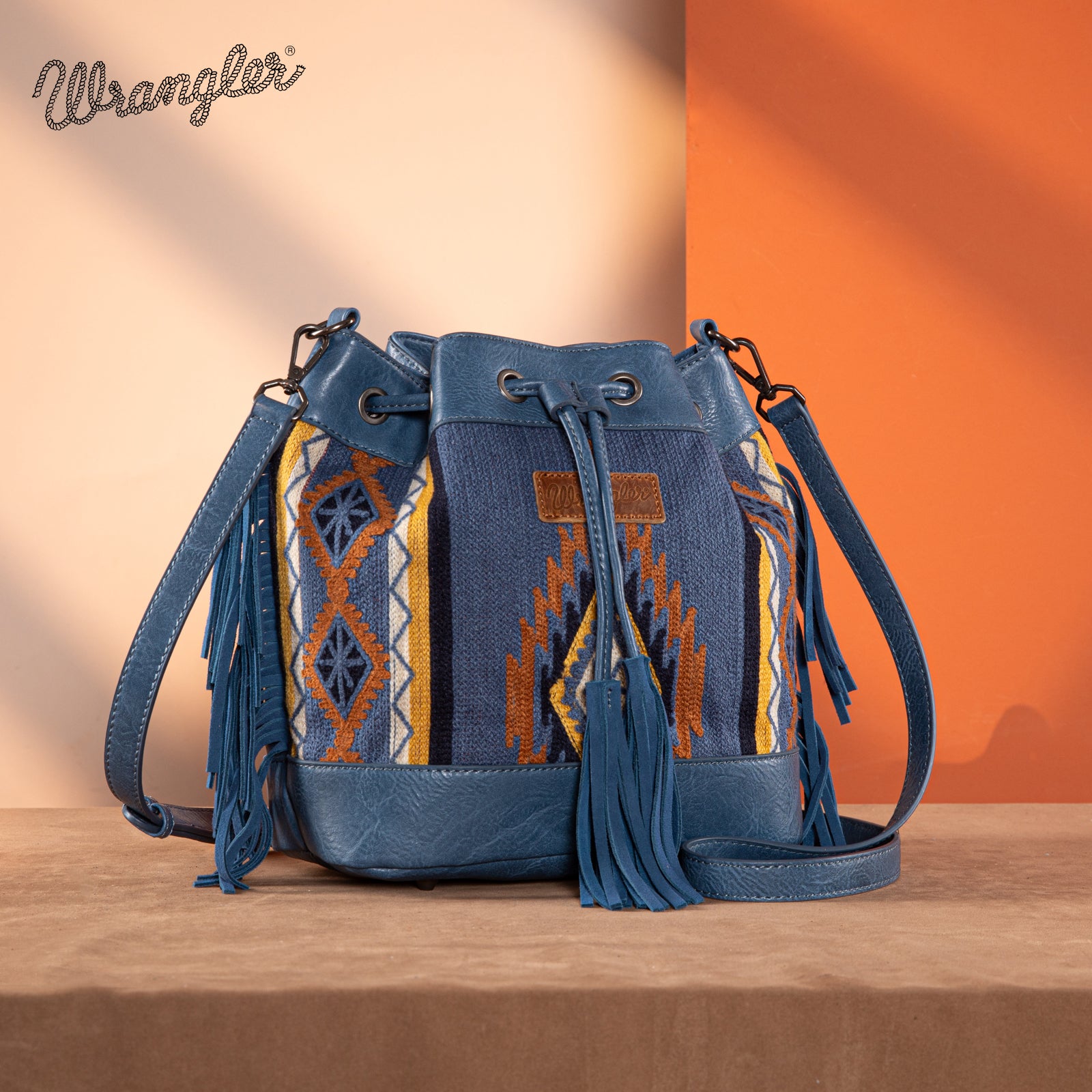 Wrangler Aztec Knitted Bucket Bag Set